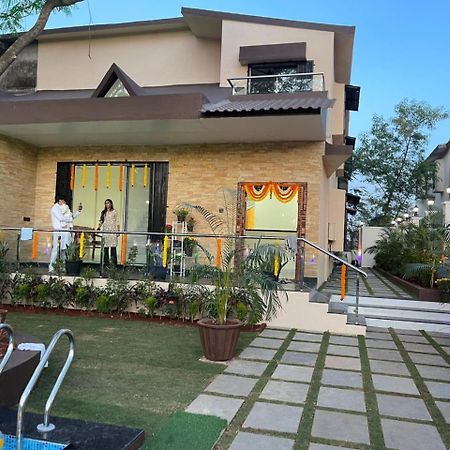 לונבלה Mannat Villa With Swimming Pool And Garden מראה חיצוני תמונה